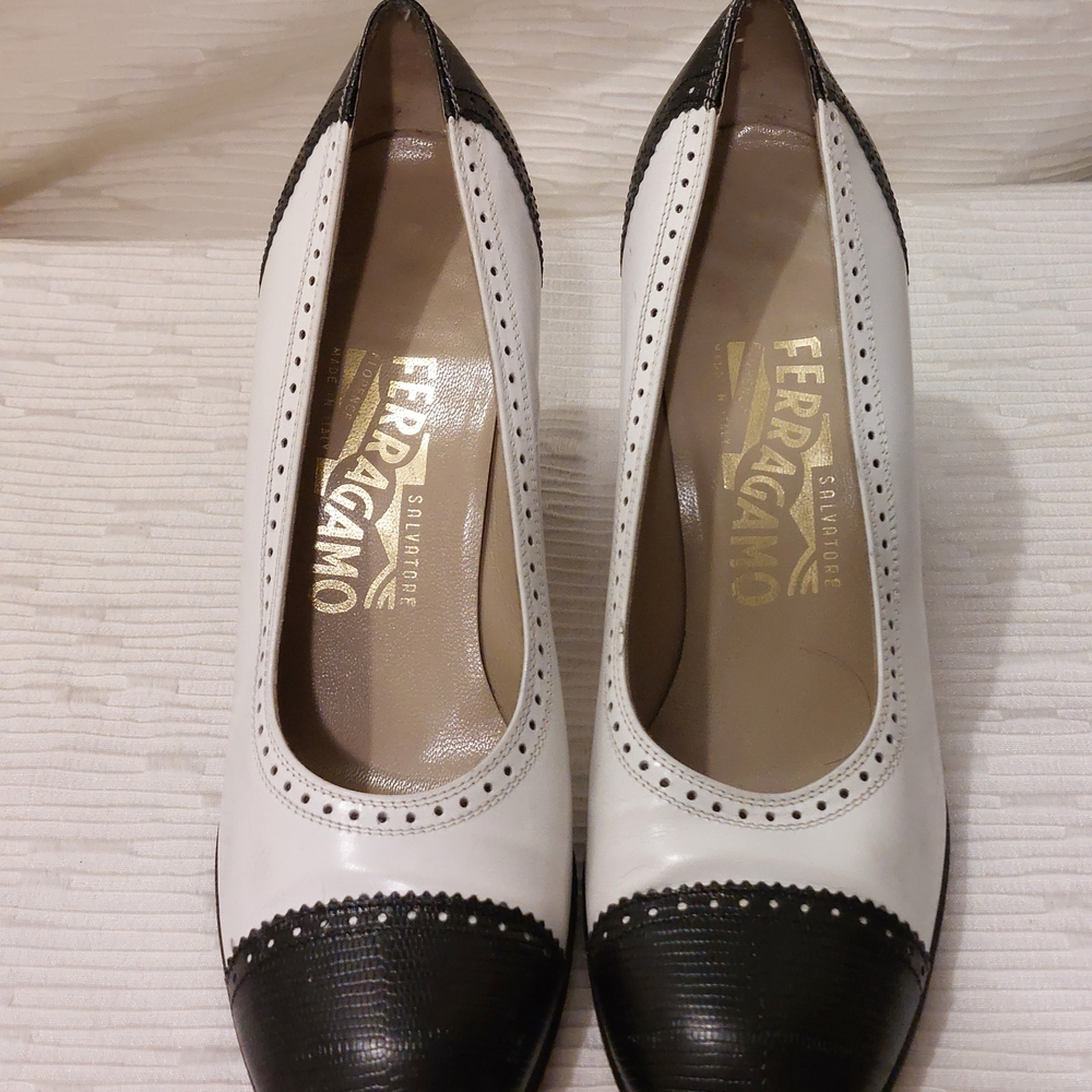 Leather Salvatore Ferragamo Black and White Heels Size 6.5 - Picture 6 of 15